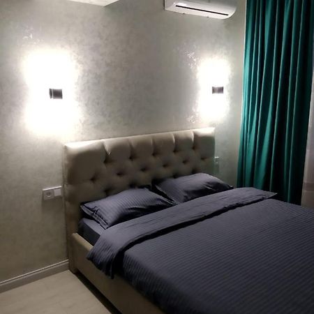 Молодежный Apartamento Almaty Exterior foto