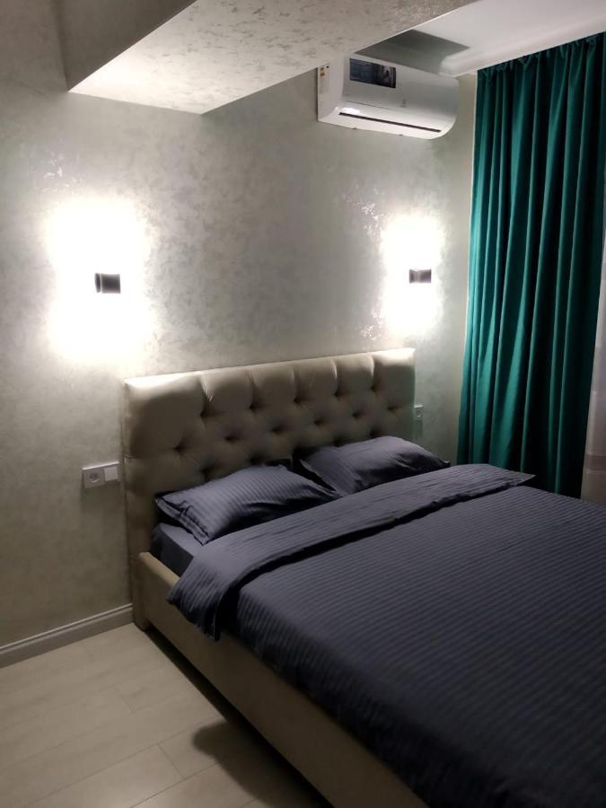 Молодежный Apartamento Almaty Exterior foto