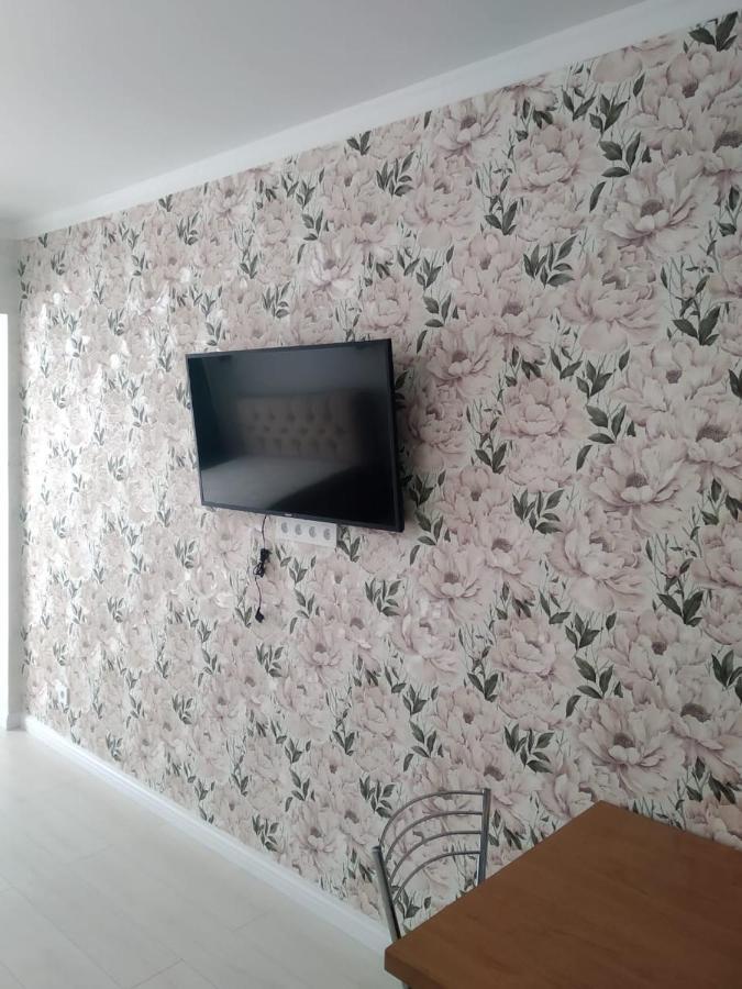 Молодежный Apartamento Almaty Exterior foto